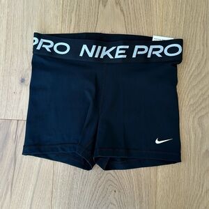 NWT Nike Pro Short